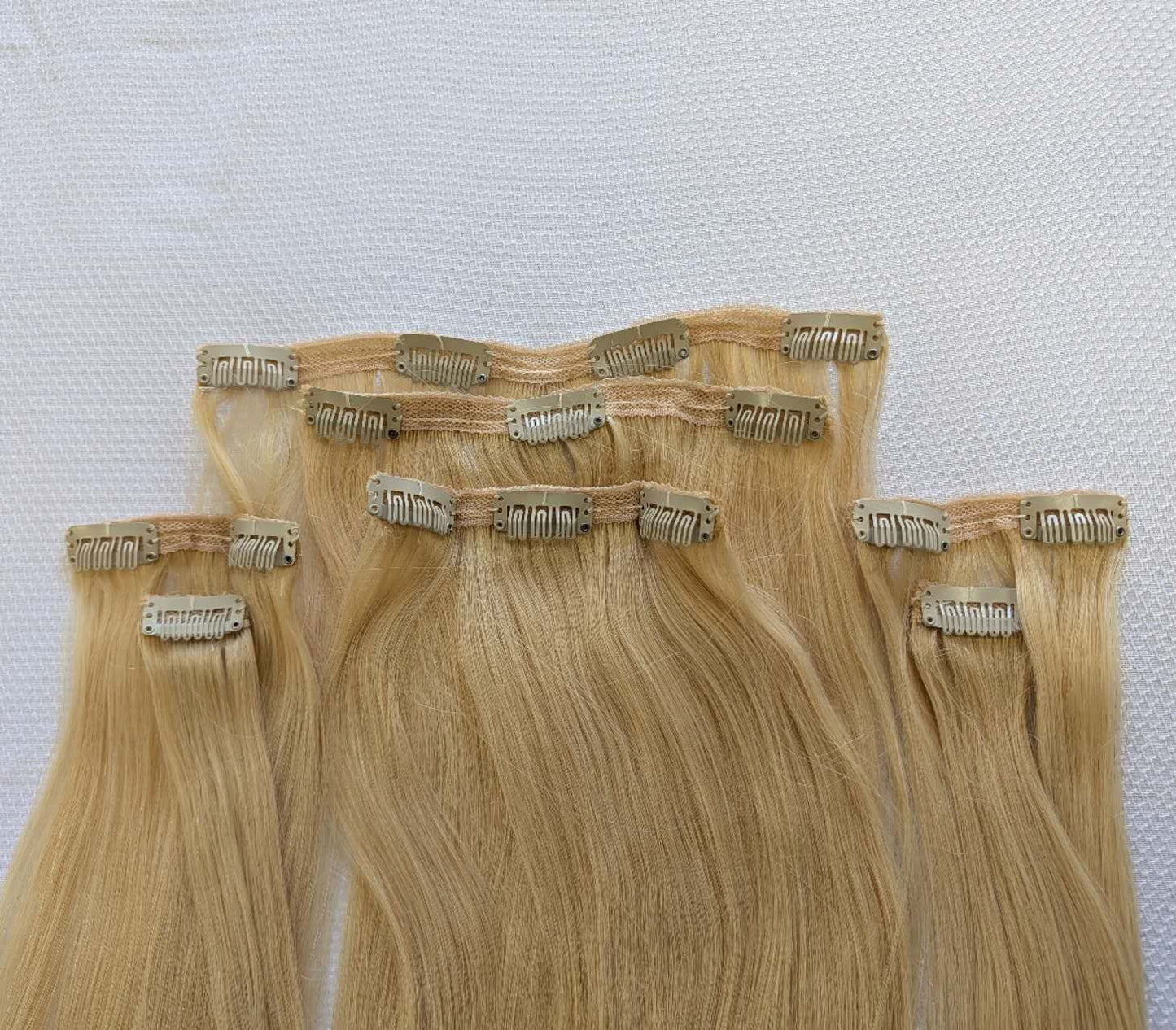 7 Pcs Clip-On extensions18-20" Remy 100% Human Hair straight