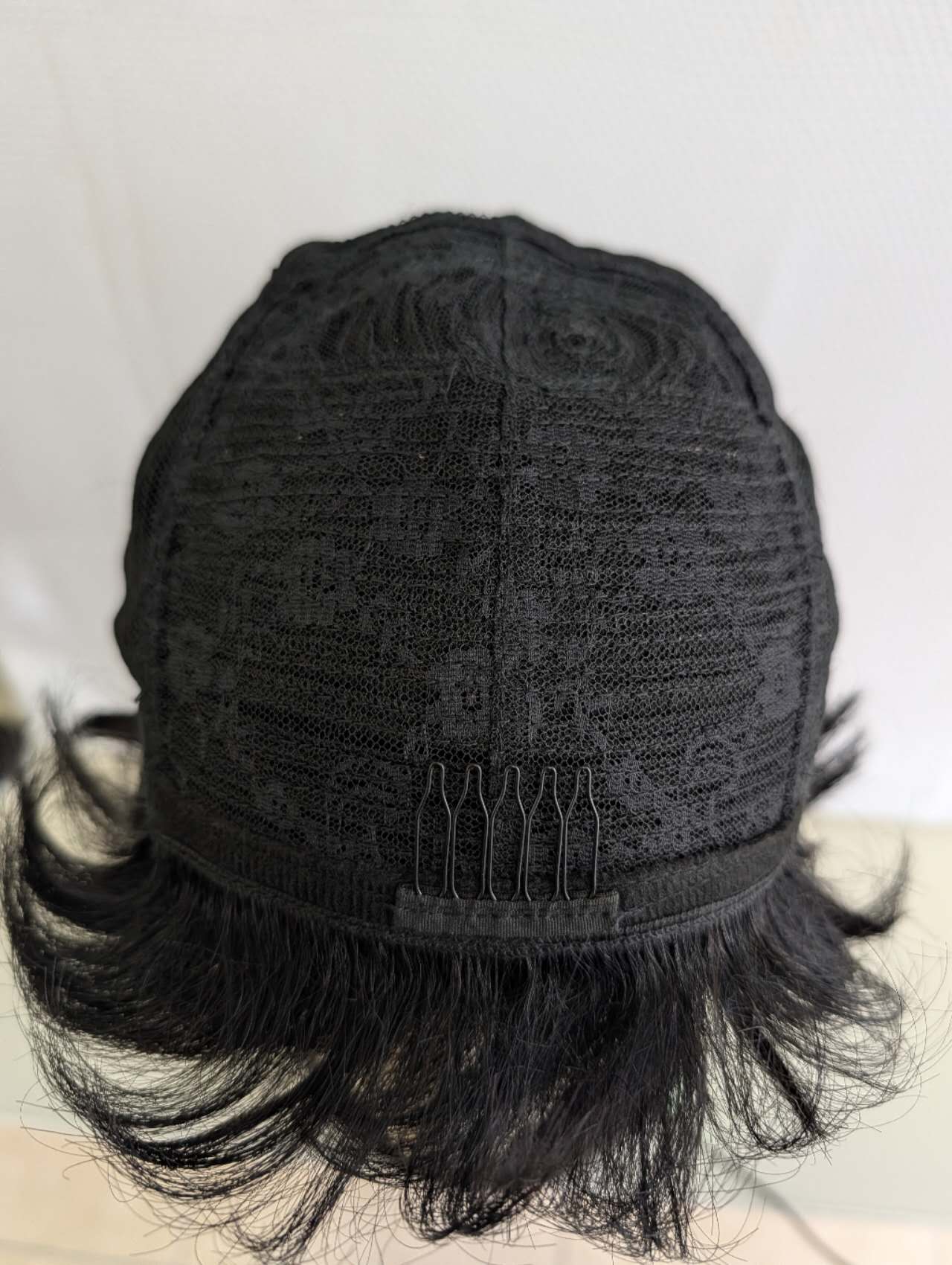 Short wigs , 100% human hair for black and brown colors